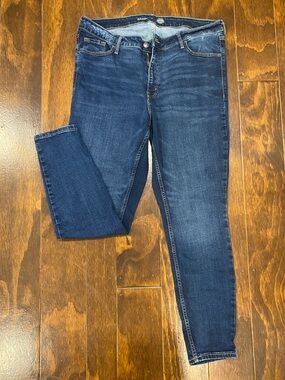 HighRise Rockstar SuperSkinny Jeans ✨👖